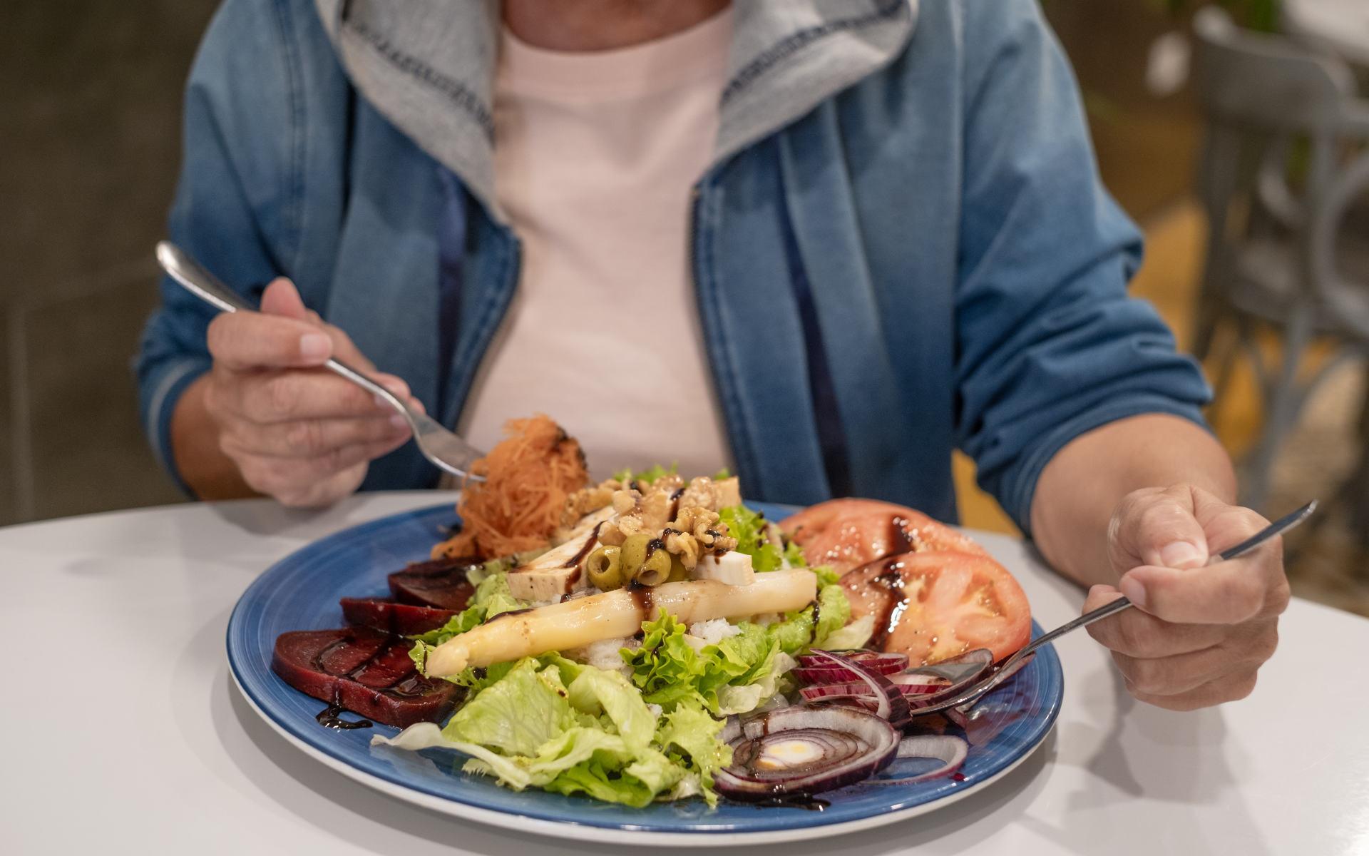 Essen auf Rädern im Rhein-Kreis Neuss: Jetzt auch für alle Sonderkostformen geeignet mit der neuen Menülinie ab 9,95 €!
