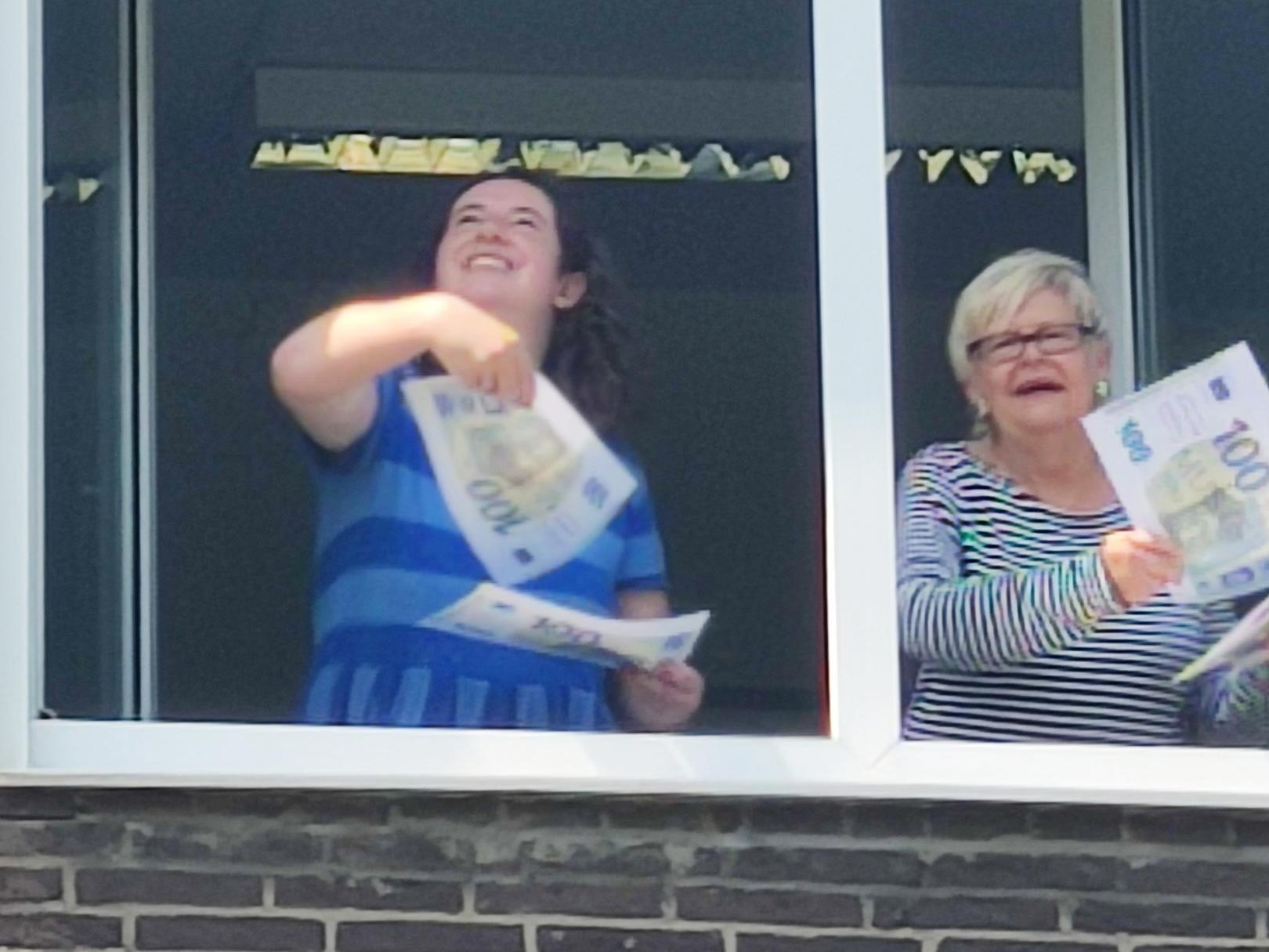 Glücksspielsucht_Fenster_raus