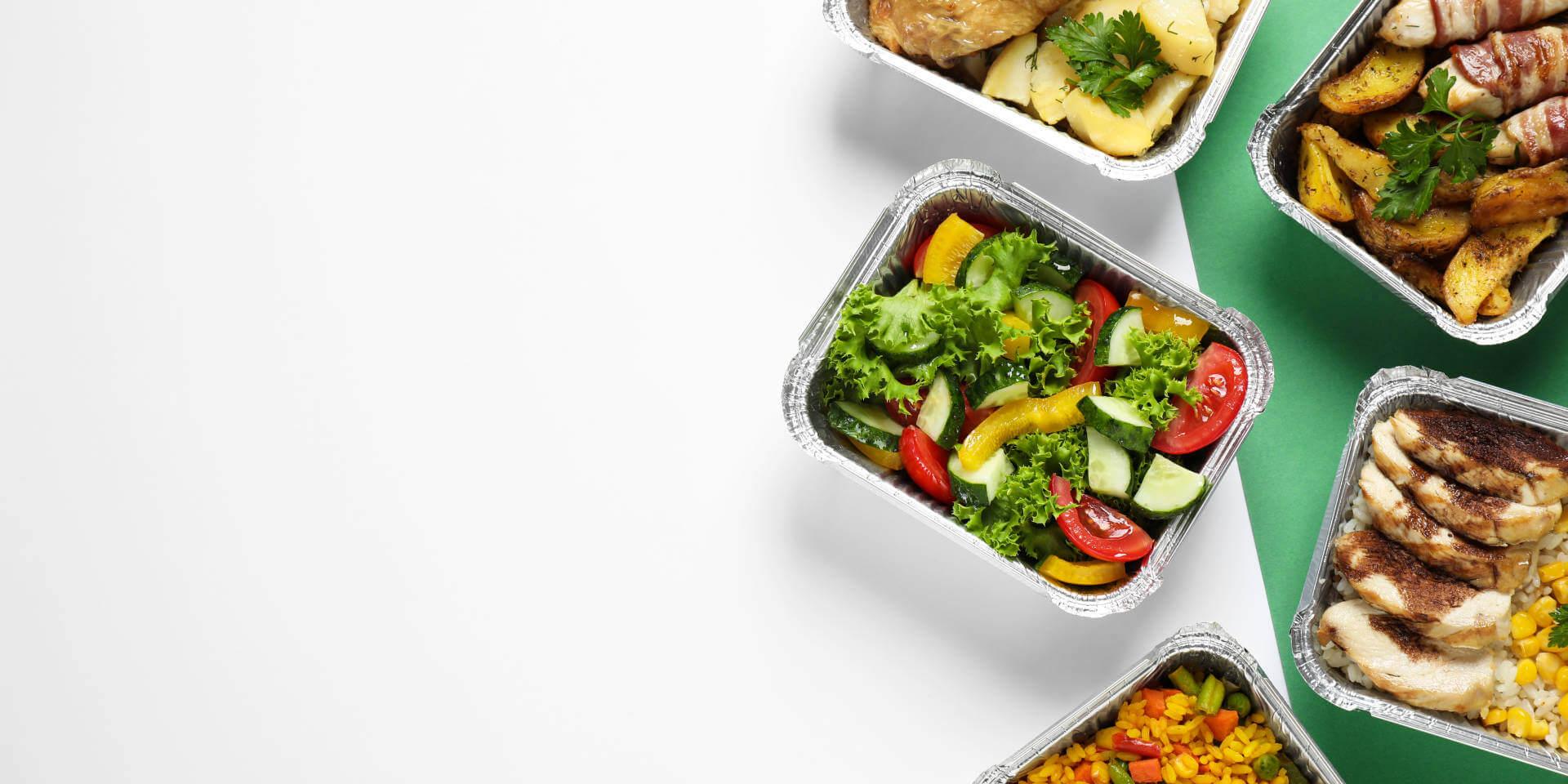 Abbildung zeigt verschiedene Gerichte, die täglich geliefert werden im Rhein-Kreis-Neuss.