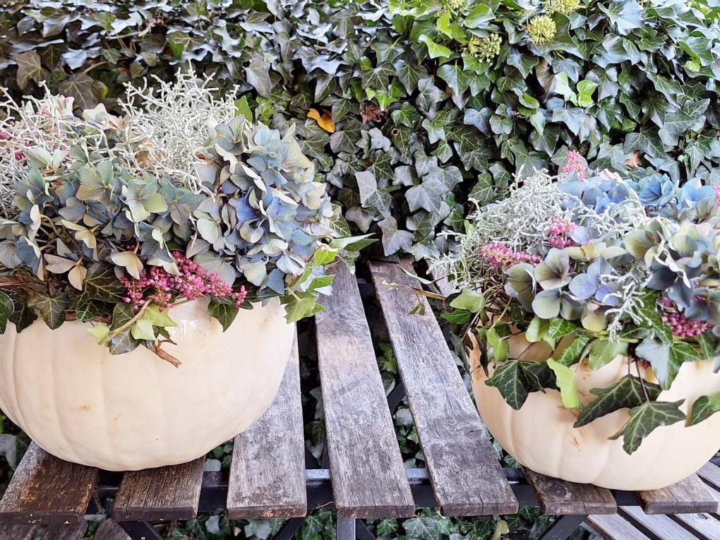 Kreativ durchs Jahr: Jahreszeitliche Deko wird im neuen Caritas-Angebot in Neuss hergestellt.