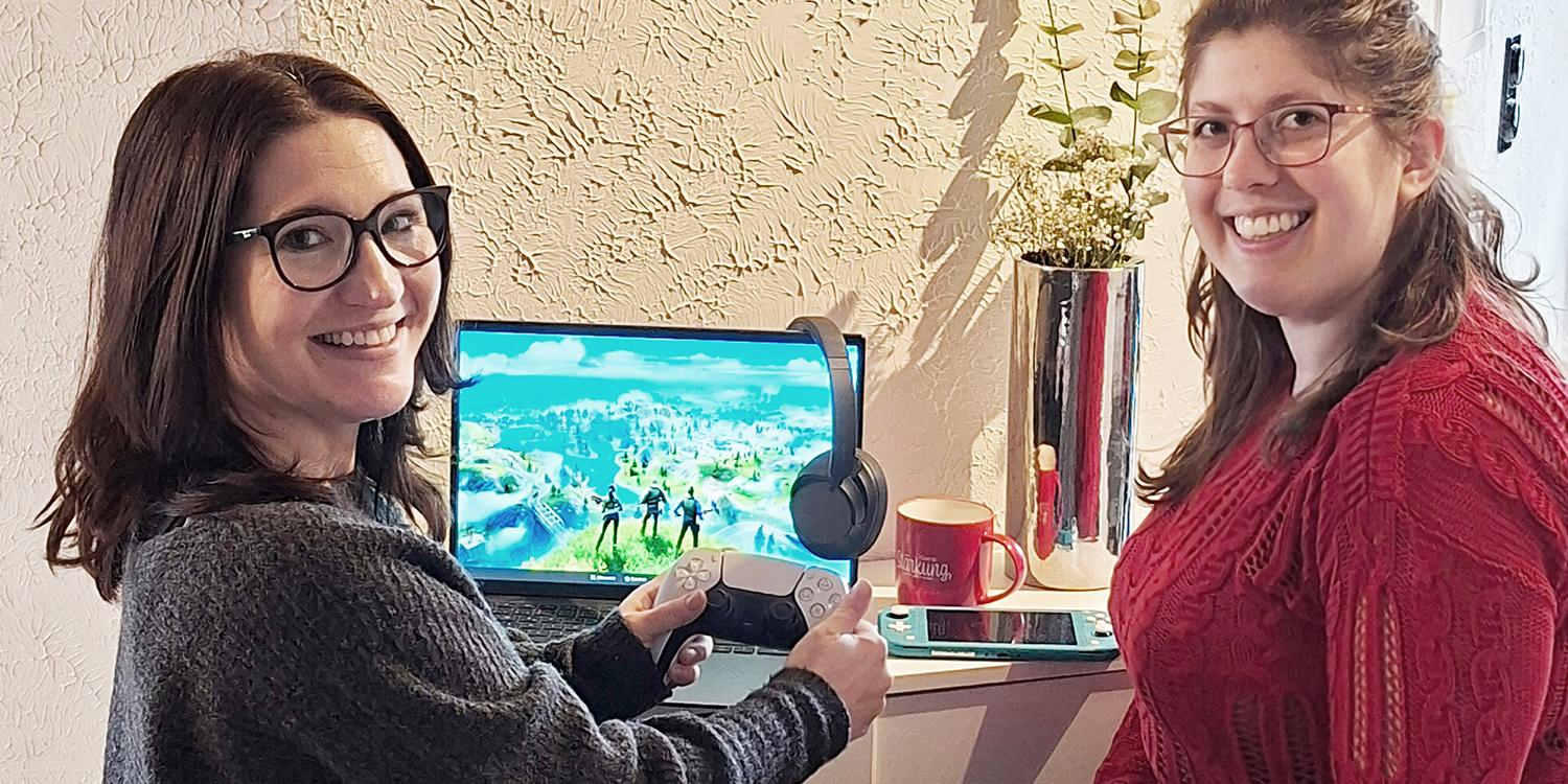 Sabrina Sandfuchs (rechts) und Sandra Hellwig haben das Gaming-Angebot entwickelt.